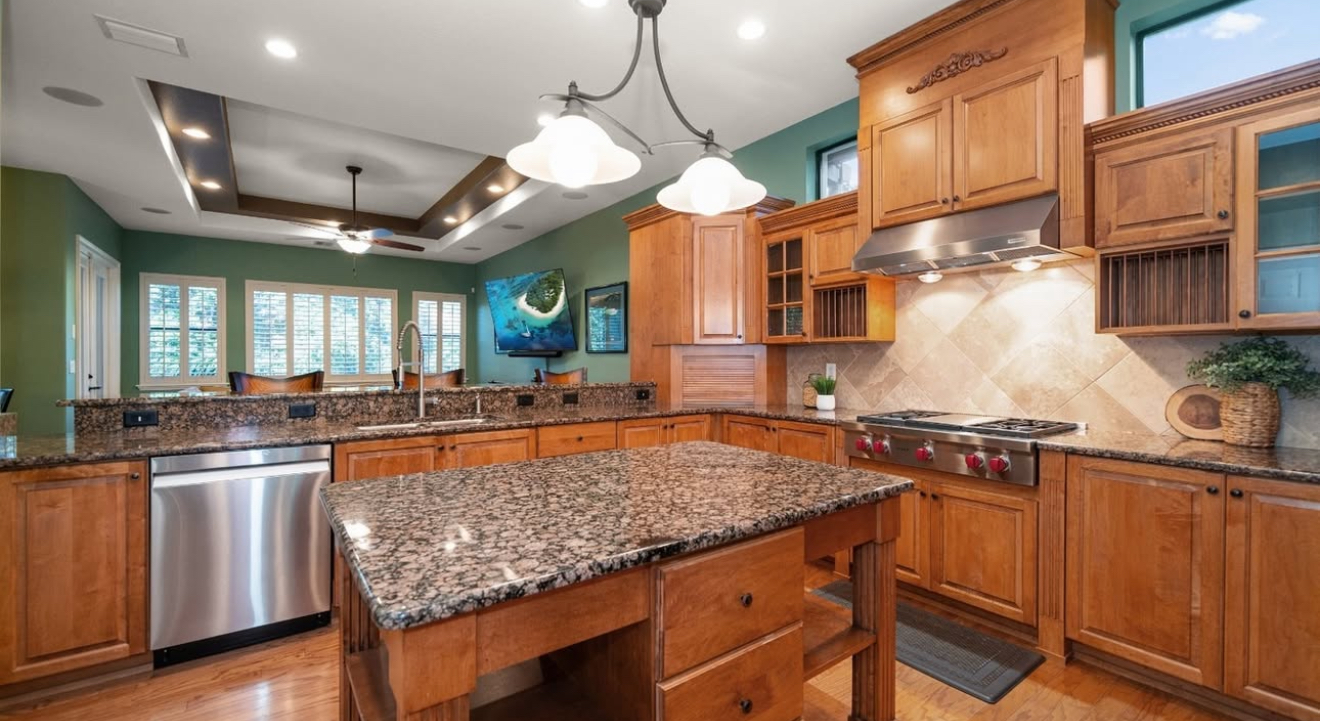 Sunset Valley Apartment