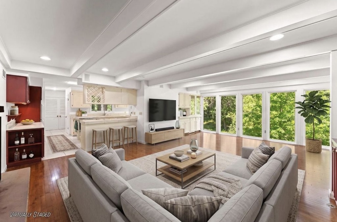     Oak Creek Manor