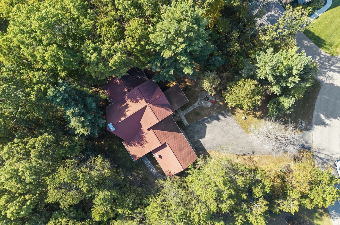    Lake Winnebago Manor