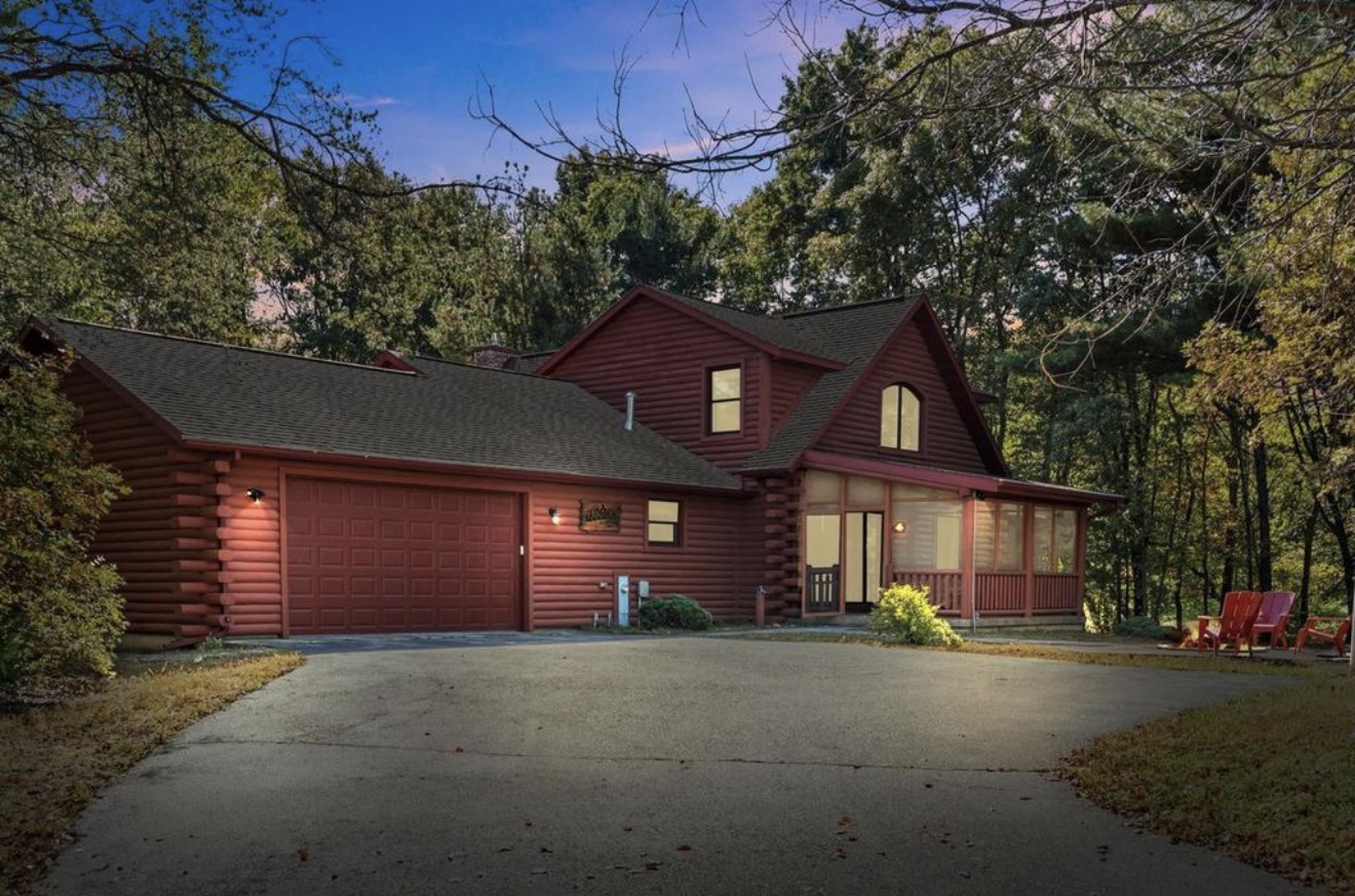    Lake Winnebago Manor