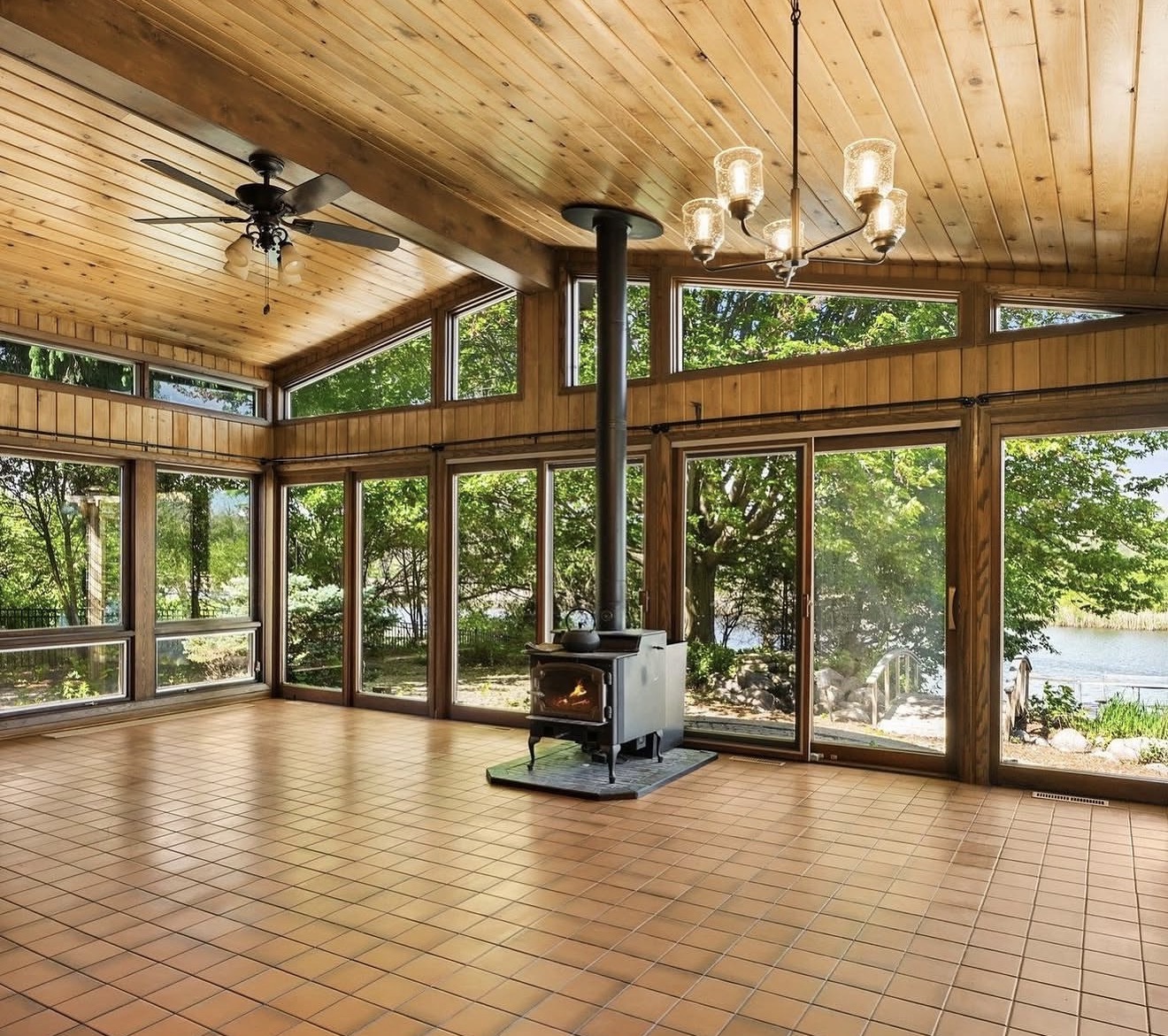 Silver Lake Grand Estate