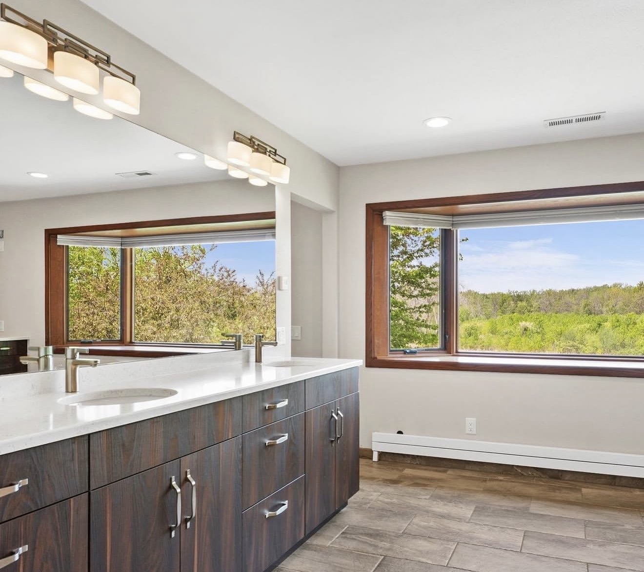 Silver Lake Grand Estate