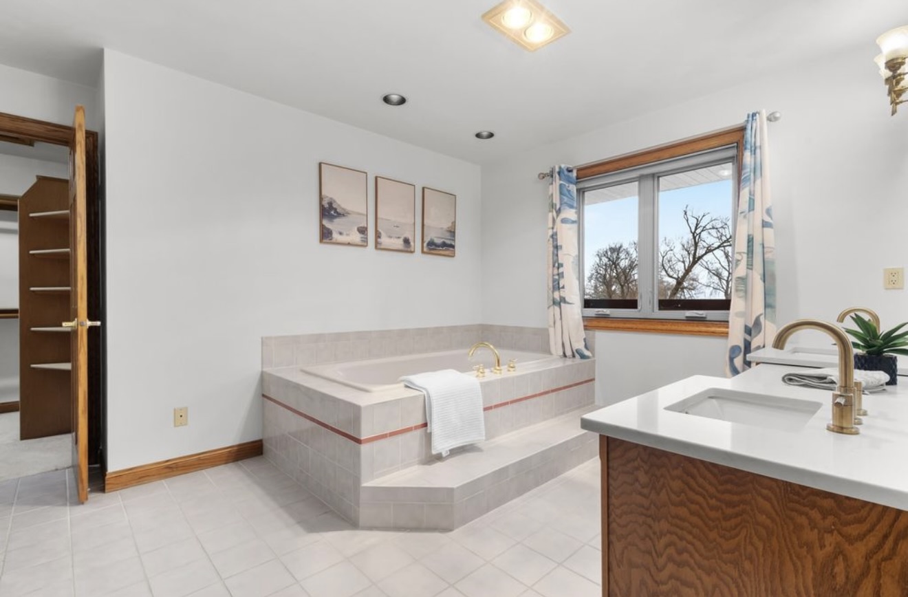     Highland Lake Retreat